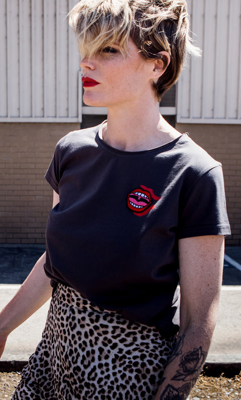 Lipstick Smear Tee - Heritage Black